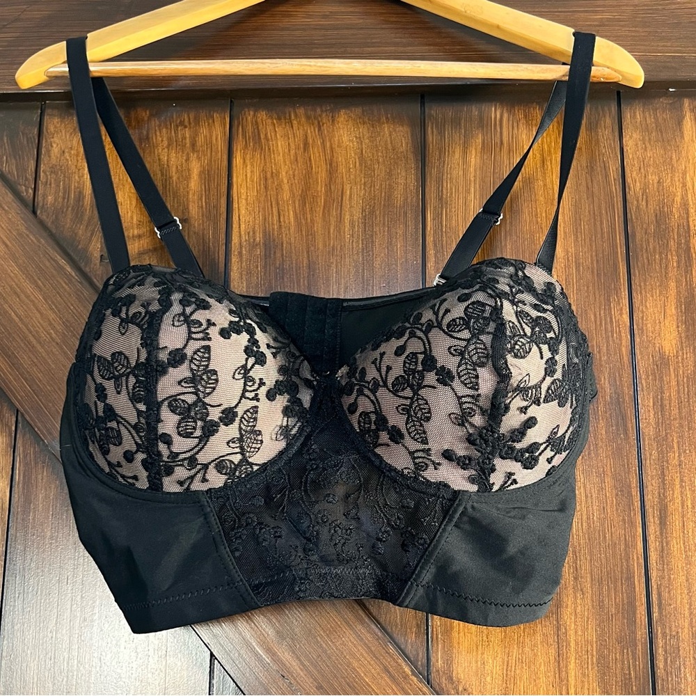 Elegant Black Lace Corset Bra With Underwire Support Size 95C or 34C